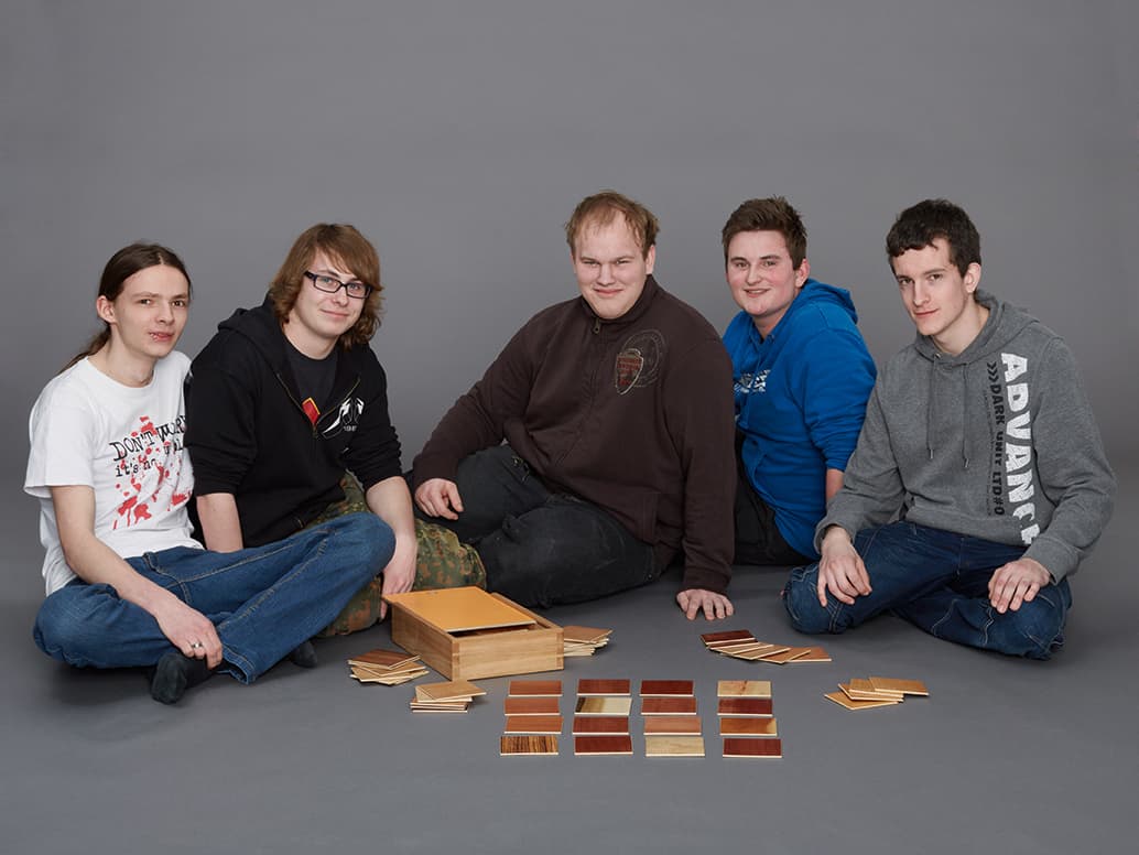 Partnersuche - Holzspiel