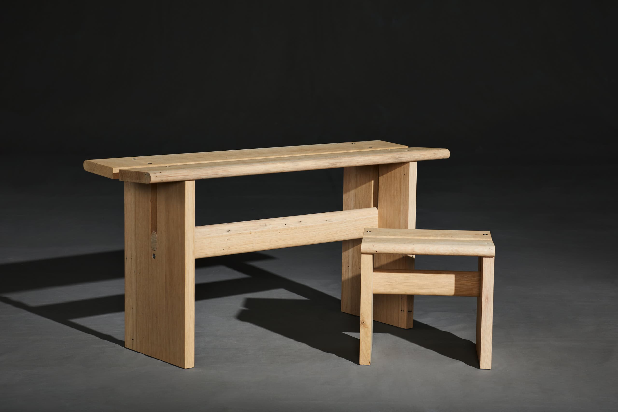 Robuste Holzbank Mit Passendem Hocker, Handgefertigt Aus Unbehandeltem Holz., Bank &Amp; Hocker — Holz Bewegt 2025