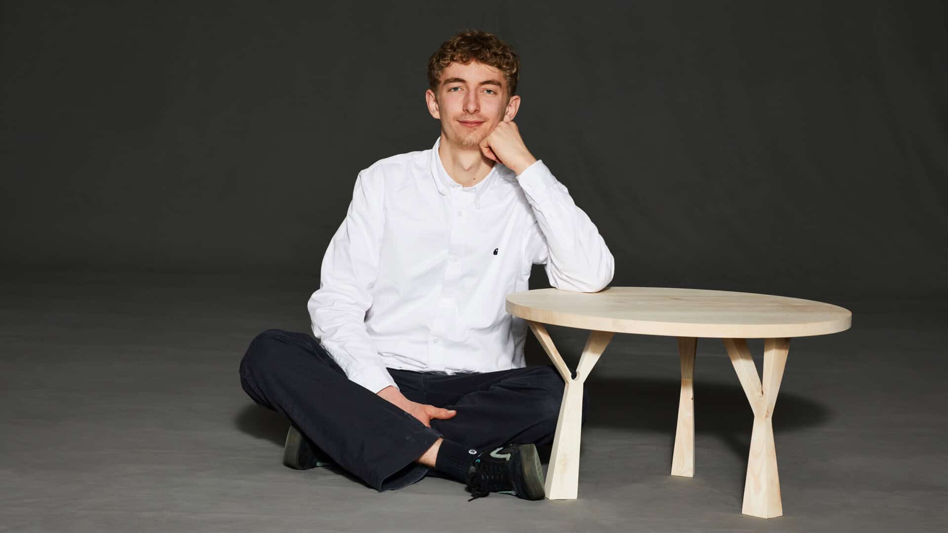 Y-Couchtisch